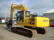 Гусеничный экскаватор KOMATSU!