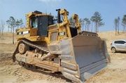 Бульдозер CAT D9T