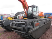 Плавающий экскаватор Hitachi ZX200-5G