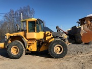 Фронтальный погрузчик Volvo L110E (442)